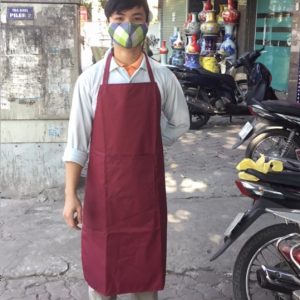 Tạp dề nhựa chống thấm nước màu đỏ giá rẻ có sẵn tại Hà Nội